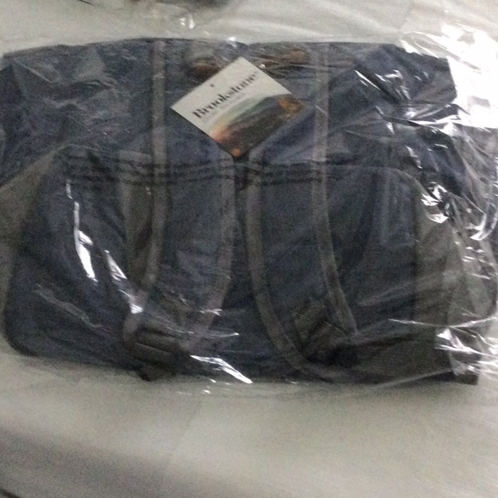 Brookstone Backpack cooler New still in plastic bag. Color blue #637 - Picture 2 of 4